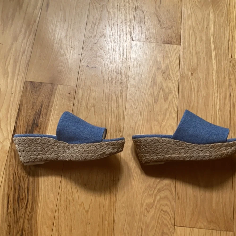 Stuart Weitzman Denim and rope  wedge sandals - Picture 3 of 5
